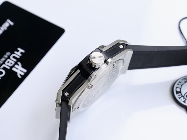 ウブロコピー時計角部分ディテール